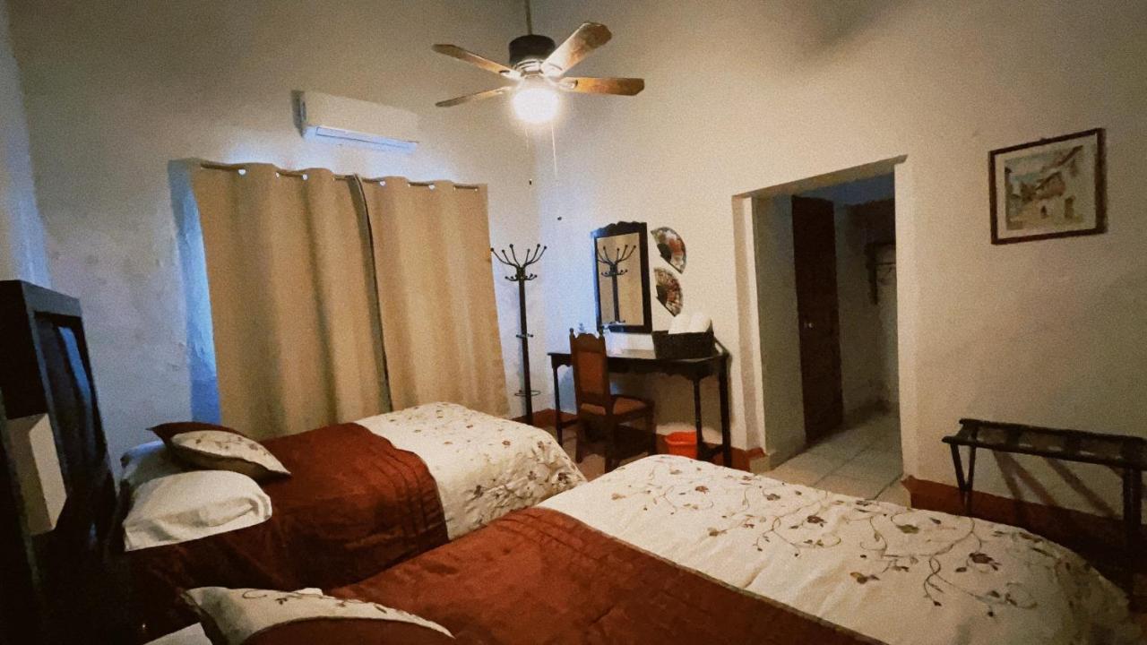 Hostal La Espanola Parras Парас де ла Фуенте Екстериор снимка
